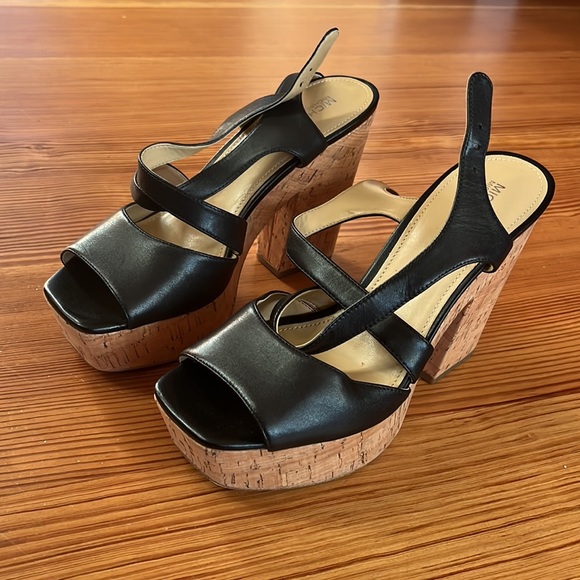 New Michael kors women’s chunky heels. Comfortable, elegant and stylish - Picture 5 of 5